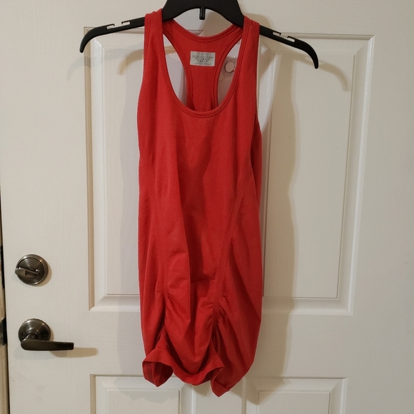 Athleta Vibrant Red Tank Top Size Large - Picture 1 of 3